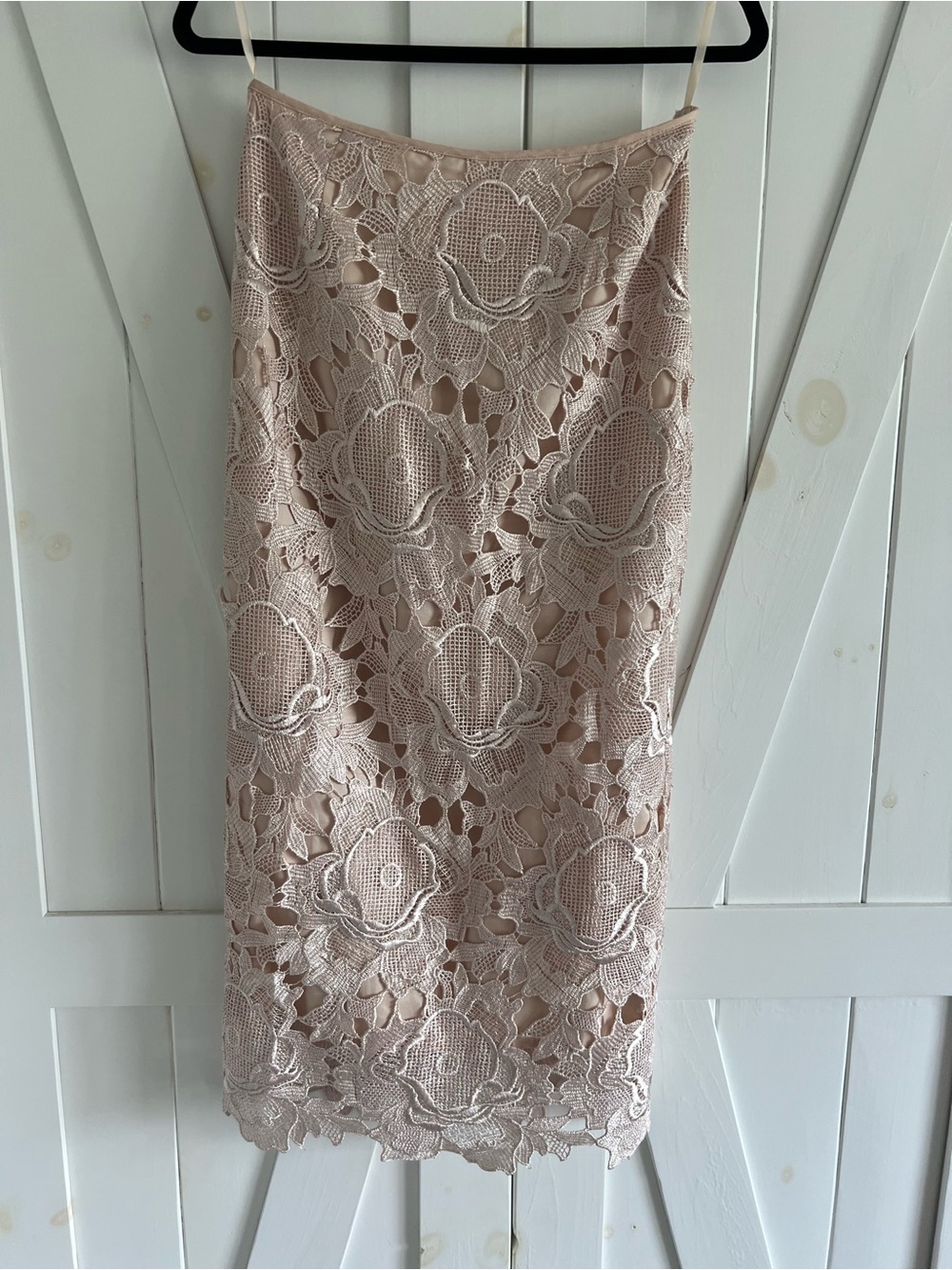 Venus Blush Champagne Floral Lace Midi Pencil Skirt – Size 6